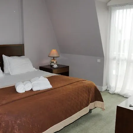 Talen Hotel *