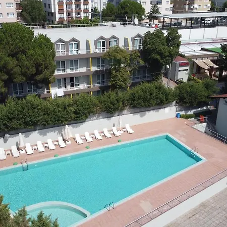 Talen * Provincia di Istanbul