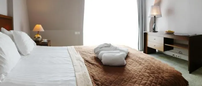 Talen * Κωνσταντινούπολη